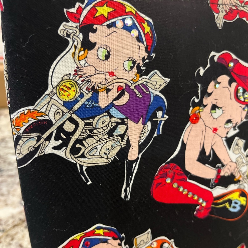 Vintage Betty Boop hand bag with rhinestone accents - Picture 7 of 8